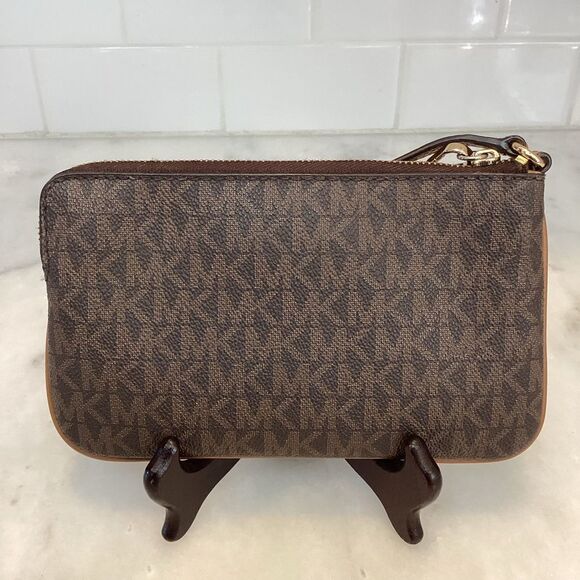 Michael Kors Signature Logo Saffiano Leather Mid-sized Wristlet Clutch Wallet - Picture 4 of 14